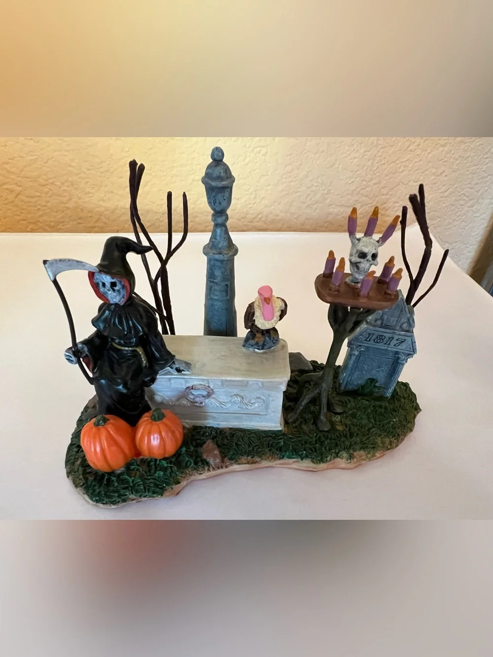 Lemax Spooky Town Retired from 2005 Grim Reaper Waits Patiently Figurine